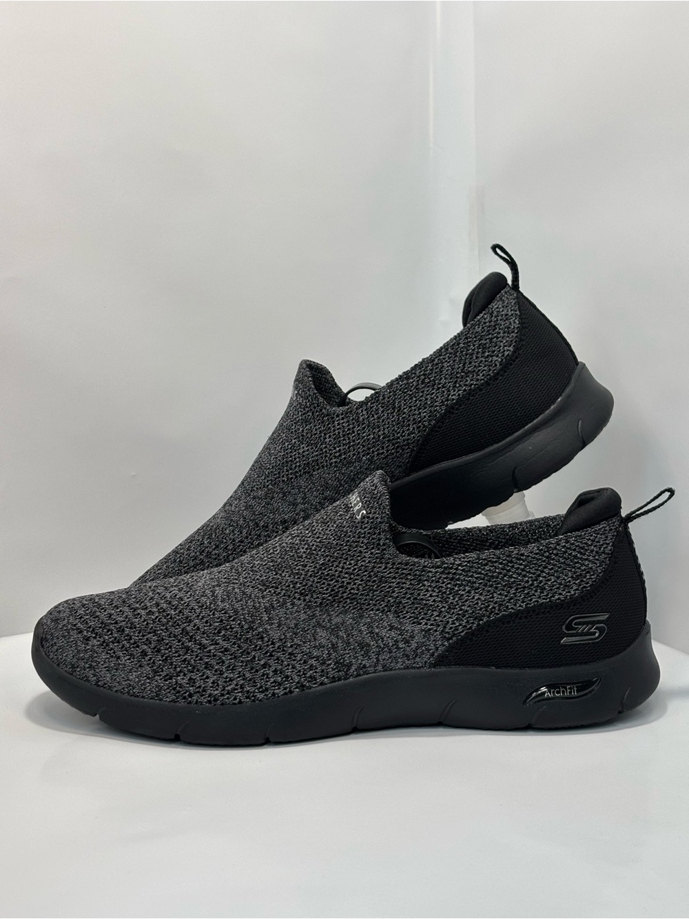 Skechers Women Size 8.5 Arch Fit Refine Don't Go Slip-On Black Mesh Lightweight